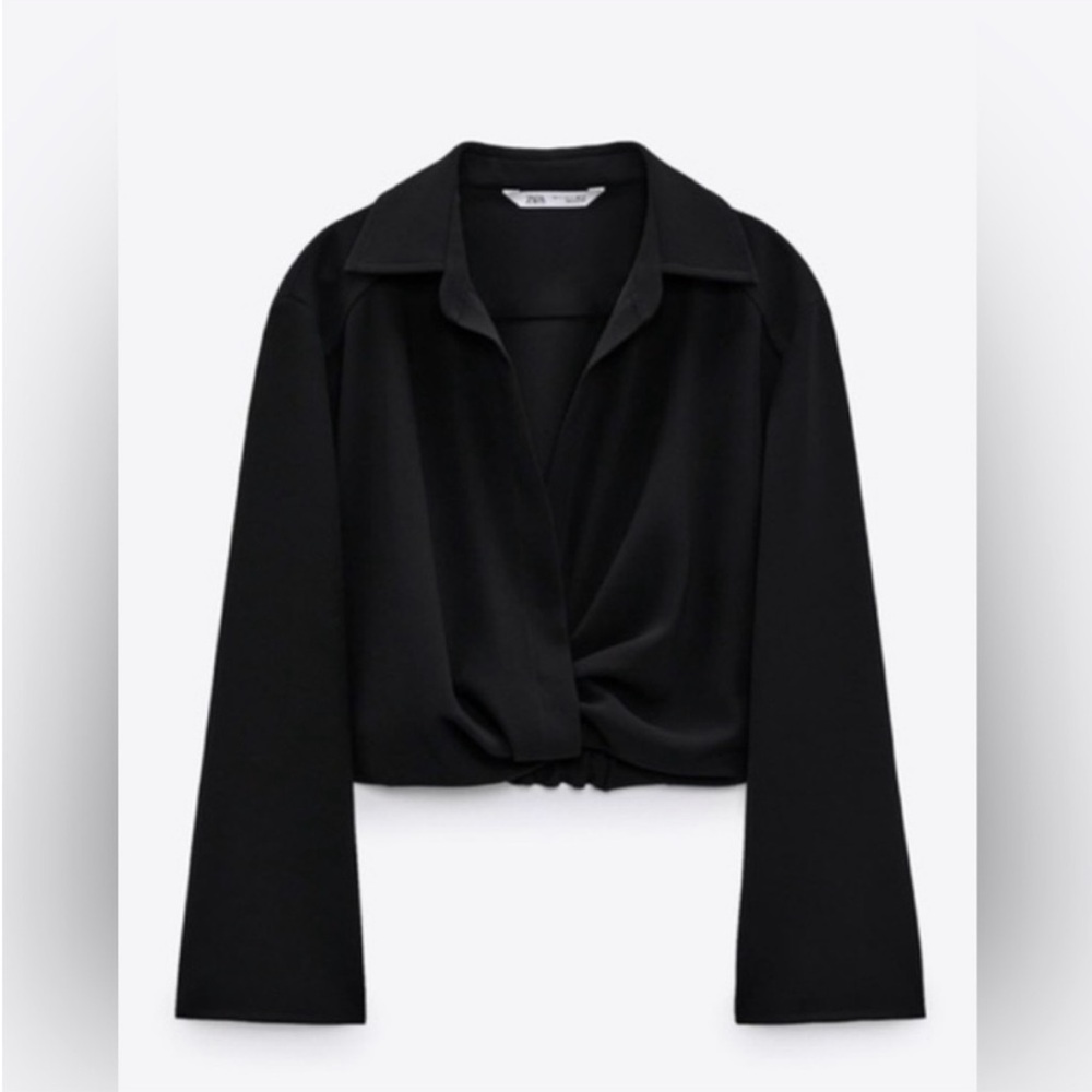 Zara Black Pleated Cropped Wrap Blouse

Size Medium